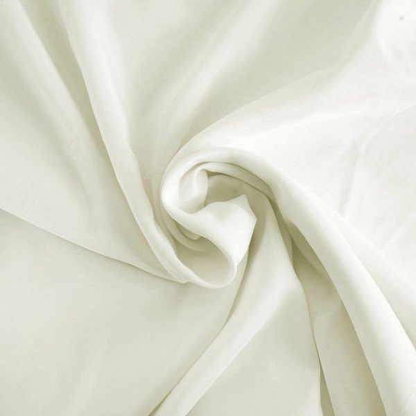 Commercial Grade Cotton & Polyester |  132″ Ivory Seamless Premium Polyester Round Tablecloth – 220GSM for 6 Foot Table With Floor-Length Drop