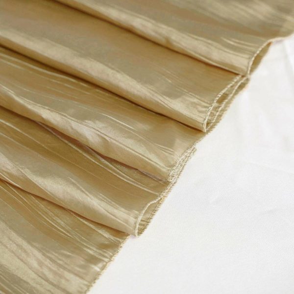 Taffeta & Velvet |  120″ Gold Seamless Accordion Crinkle Taffeta Round Tablecloth for 5 Foot Table With Floor-Length Drop